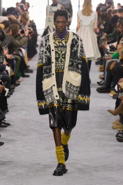 Look 13